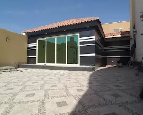 مظلات وسواتر خميس مشيط  مظلات 